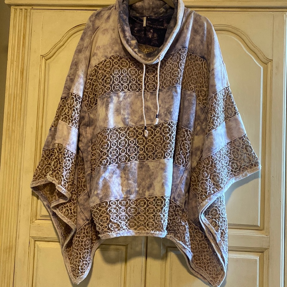 Free People Pullover